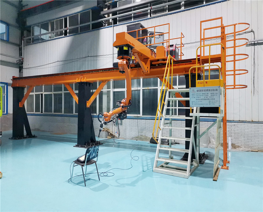 只要产品好距离难不倒,1500公里的牛头式桁架机器人安装